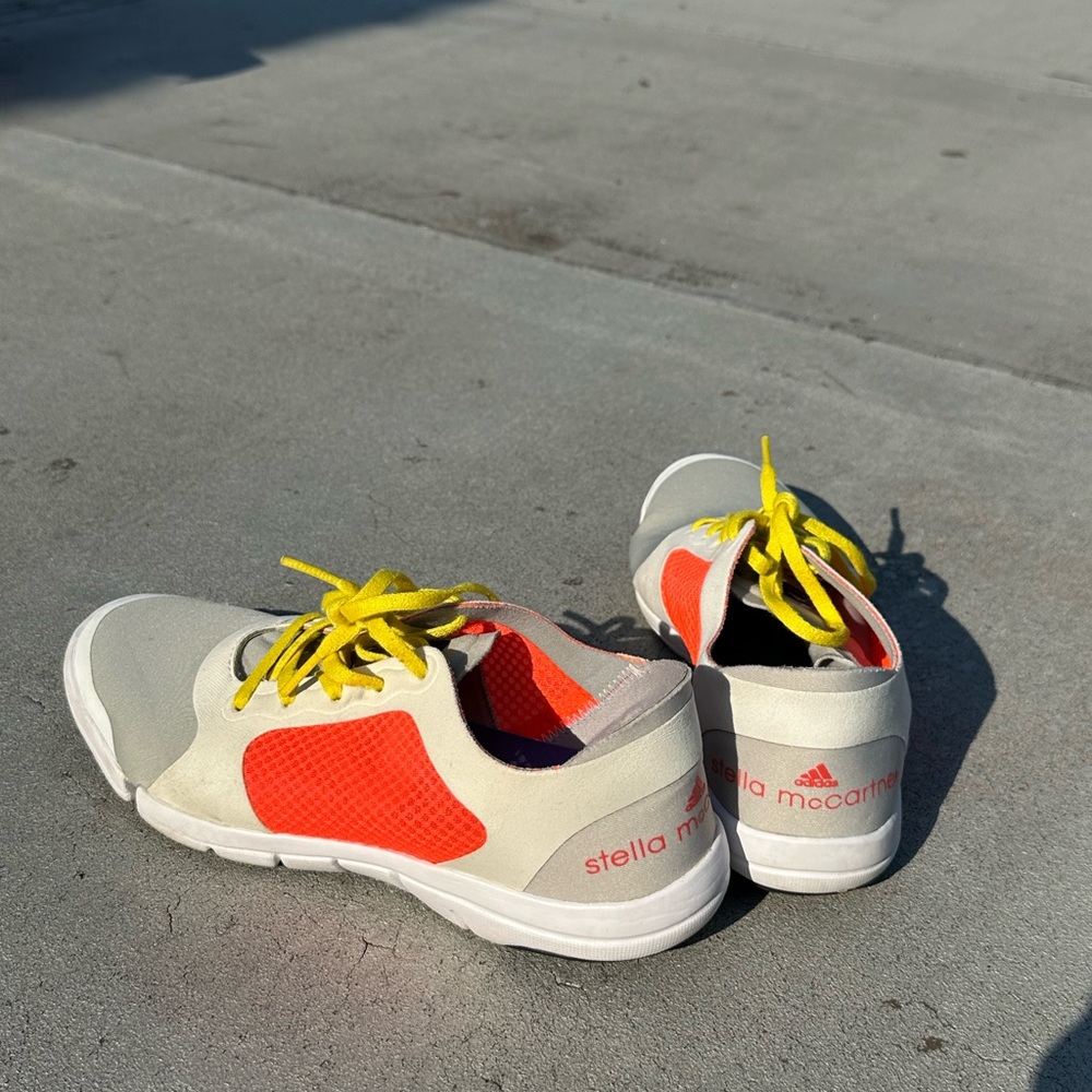 Stella McCartney Orange and Yellow Sneakers Vibrant Low-Top Design